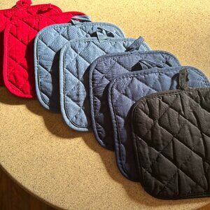 7 New without Tags Colored Potholders